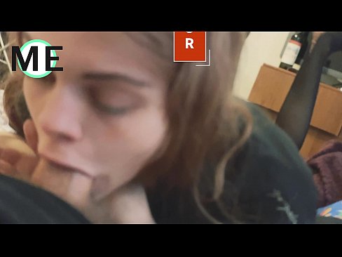 ❤️ Bo'g'iz bo'shlig'i, yirtilgan külotlu çoraplar va yirtilgan poshnalar bilan tanishish yoqimli ❤ Anal porno uz.safehaus.top ☑